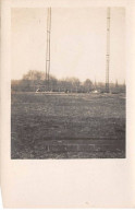 A Identifier - N°89598 - Antennes Dans Un Champs - Carte Photo - Da Identificare