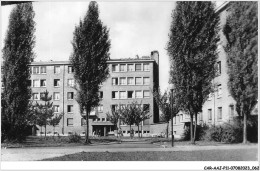 CAR-AAJP11-92-1026 - LE PETIT CLAMART - Dans La Cité De La Plaine - Clamart