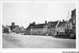 CAR-AAJP6-59-0492 - MONT CASSEL - Grande Place - Cassel