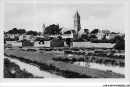 CAR-AAKP4-85-0402 - ILE DE NOIRMOUTIER - Vue Générale Sur L'église Et Le Château - Ile De Noirmoutier
