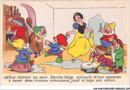 CAR-AAMP2-DISNEY-0204 - Blanche-Neige - Pour Distraire Ses Amis Blanche Neige Entreprit De Leur Apprendre A Danser -N°16 - Disneyland