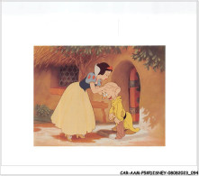 CAR-AAMP5-DISNEY-0455 - Blanche-Neige - Snow White Kisses Dopey - Snow White And The Seven Dwarfs  - Disneyland