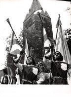 Photo De Presse.AM21167.24x18 Cm Environ.1956.Groupe Historique De Sestieri De Tableau Noir - Lugares