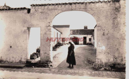 CPSM ILE D'OLERON - CHARENTE MARITIME - DOLUS - VIEUX PORCHE - Ile D'Oléron