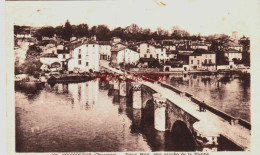 CPA CONFOLENS - CHARENTE - VIEUX PONT - Confolens