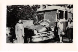 Photographie . Moi10230 .voiture Et Autobus Accident.12 X 9 Cm. - Automobile