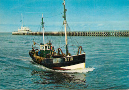 Navigation Sailing Vessels & Boats Themed Postcard Pier Fishing Trauler - Segelboote