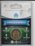 Médaille Touristique Arthus Bertrand AB Sous Encart Football Olympique De Marseille OM  Saison 2011 2012 LOGO DU CLUB - Zonder Datum