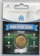 Médaille Touristique Arthus Bertrand AB Sous Encart Football Olympique De Marseille OM  Saison 2011 2012 Gignac - Non-datés