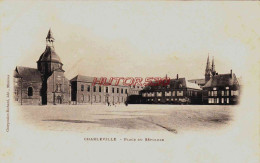 CPA CHARLEVILLE - PLACE DU SEPULCRE - Charleville