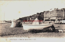 CPA TROUVILLE - CALVADOS - LA PLAGE ET HOTEL DES ROCHES NOIRES - Trouville