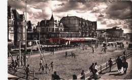 CPSM TROUVILLE - CALVADOS - LA PLAGE - Trouville