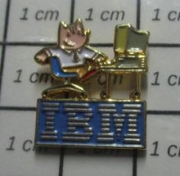 313K Pin's Pins / Beau Et Rare / JEUX OLYMPIQUES / BARCELONA MASCOTTE COBI ORDINATEUR IBM - Olympic Games