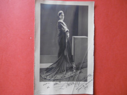 Artiste - Comédien - Opéra - Théatre - Cinéma - Vedette -  Photo Dédicacée De Olivia SPORTIELLO ?  - 1938 - Signed Photographs