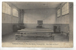 Choisy-le-Roi (94) : Une Salle De Cour De L'Institution Racine Rue Des Ecoles En 1910 PF. - Choisy Le Roi