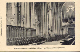 CPA - POITIERS - CATHEDRALE ST PIERRE - LES STALLES DU CHOEUR (RARE) - Poitiers