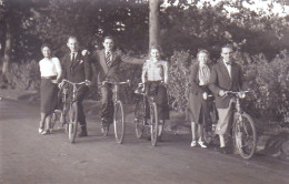 Carte Photo - Cyclisme - Groupe De Cyclistes Belges En Balade - Année 1940/1950 - Cyclisme