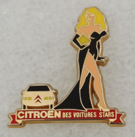 Pin's Citroën Pin-up Des Voitures Stars. Arthus Bertrand Paris - Citroën