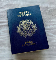 Estonia Passport Passeport Reisepass Pasaporte Passaporto - Historische Dokumente