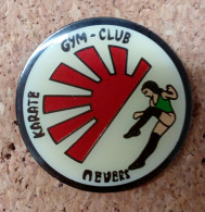 Pin's Karaté Gym-Club Nevers Niévre - Judo