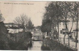 XU 12-(17) SAUJON - LA SEUDRE , LE PONT DE LA RUE CARNOT - 2 SCANS - Saujon