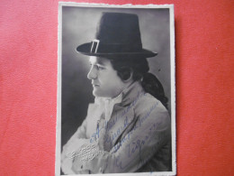 Artiste - Comédien - Opéra - Théatre - Cinéma - Vedette -  Photo Dédicacée De  E . TIGNON  ? - 1932 - Signed Photographs