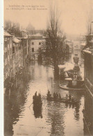 XU 23-(25) BESANCON - INONDATIONS DES 20/21 JANVIER 1910 - RUE DES BOUCHERIES - ANIMATION - 2 SCANS - Besancon