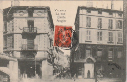 XU 24-(26) VALENCE - LA RUE EMILE AUGIER - ANIMATION - COMMERCE  " A LA GRANDE MAISON " - 2 SCANS - Valence