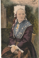 YO 4-(29) PLOUGASTEL DAOULAS - JEUNE FILLE - TENUE TRADITIONNELLE - CARTE COLORISEE  - 2 SCANS - Trachten