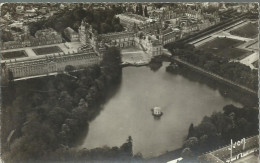 Fontainebleau - L'Etang Aux Carpes Et Le Château - (P) - Fontainebleau