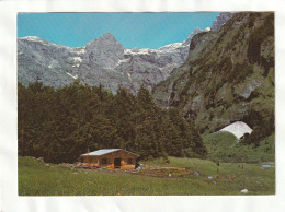 CPM. 15 X 10,5  -   SIXT  -  FER  A  CHEVAL -  Le Chalet Moccand Dans Son Cadre De Montagnes - Sixt-Fer-à-Cheval