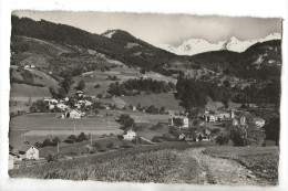 Saint-Jean-de-Sixt (74) : Vue Panoramique Sur Le Quartier De L'église Prise D'un Chemin En 1950 PF - Saint-Jean-de-Sixt