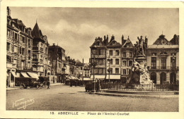 ABBEVILLE - PLACE DE L'AMIRAL COURBET - Abbeville