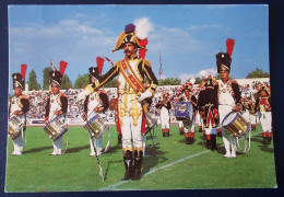 CPM CARTE POSTALE TÊTE DE COLONNE DU 1 Er RÉGIMENT DE GRENADIERS A PIED DE LA GARDE IMPÉRIALE - Uniformen