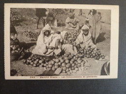 FEZ. - Marché Arabe – Les Concurrents De Grenades. Boushira Photo Edit. - Fez (Fès)