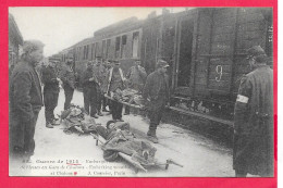 Cpa Gare De Chalons, Embarquement De Blessés, Belle Animation,  Dos Vierge Et Divisé Voir Scanne, Guerre, Hopital - War 1914-18