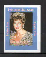 BURKINA FASO  N° 1007 PETIT FEUILLET NON DENTELE     NEUF SANS CHARNIERE  COTE  ? €  LADY DIANA - Burkina Faso (1984-...)