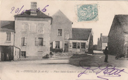 ITTEVILLE : Place Saint-Gombert Et Grange Des Dimes. - Andere & Zonder Classificatie