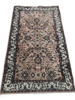 Antique Iranian Carpets - Tapijten