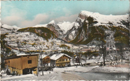 Z+ 24-(74) SAMOENS - VUE GENERALE - LE CRIOU - AU 1er PLAN , DEPART DU TELEBENNE POUR LE PLATEAU DES SAIX - 2 SCANS - Samoëns