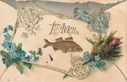 Z++ 2- " 1er AVRIL " - CARTE FANTAISIE GAUFREE AVEC POISSON DORE ET FLEURS : MYOSOTIS - 2 SCANS - 1° Aprile (pesce Di Aprile)