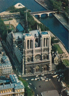 Z++ 3-(75) NOTRE DAME , LA FACADE ET LE PARVIS ( PHOTO A. PERCEVAL ) - VUE AERIENNE - CARTE COULEURS - 2 SCANS - Notre Dame De Paris