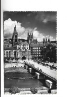 CPA  PHOTO   BURGOS,  CATEDRAL  Y ARCO DE SANTA MARIA   (voir Timbre) - Burgos