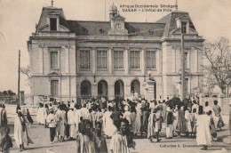 Z++ 30- DAKAR ( SENEGAL ) - L' HOTEL DE VILLE - ANIMATION - COLLECTION A. CHAUSSENDE , DAKAR - 2 SCANS - Senegal