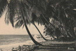 Z++ 31- KRIBI ( CAMEROUN ) - LES COCOTIERS SUR LA PLAGE - EDIT. FOURNIER , YAOUNDE - 2 SCANS - Cameroun