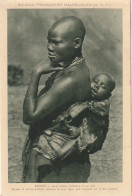 Z++ 32-( SOUDAN ) - JEUNE MAMAN SOUDANAISE ET SON BEBE SUR SON DOS - 2 SCANS - Sudan