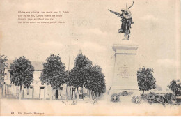 CHOLET - Monument Aux Morts - Très Bon état - Cholet