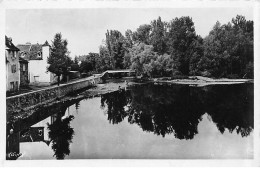 BRETENOUX - Les Quais Et L'Ile - Très Bon état - Bretenoux