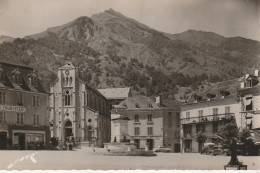 Z+ Nw38-(64) LARUNS - LA PLACE , L' EGLISE , LES CINQ MONTS - Laruns