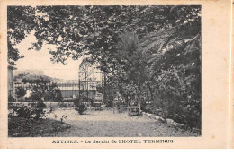 ANTIBES - Le Jardin De L'Hotel Terminus - Très Bon état - Antibes - Altstadt